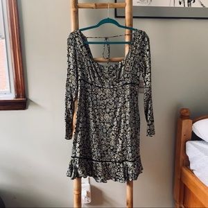 Free people floral dress long sleeves size 8